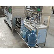 Sıhhi 18.9L Monoblok 120 BPH Galon Dolum Hattı Tedarikçi