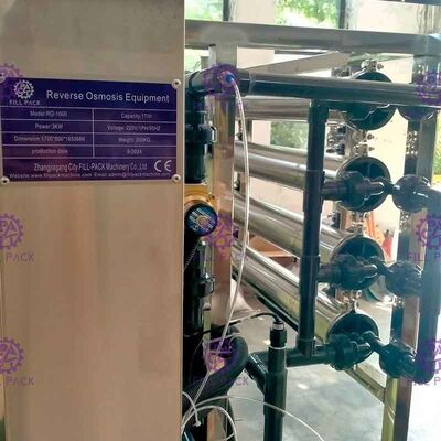 FRP Ön Filtreler 500LPH Ters Osmoz Su Arıtma Makinesi Tedarikçi