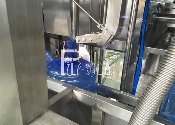 4 Yol / Sıra QGF-600 20 Litre Kavanoz Dolum Makinesi Tedarikçi