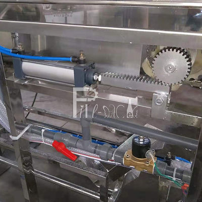 Sus 316 3 200BPH Galon Sürahi Şişe Tutuculu Dolum Makinesi Tedarikçi