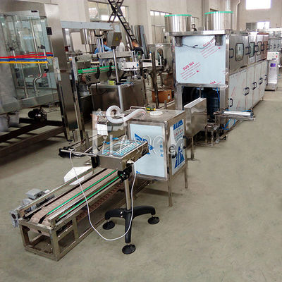 SUS 304 Boru Bağlantısı 300 BPH Galon Su Tesisi Tedarikçi