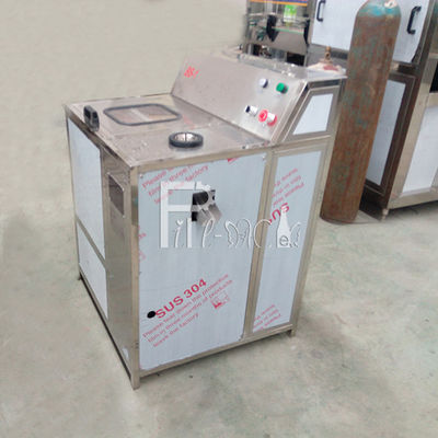 Paslanmaz Çelik 304 3KW 300 BPH Galon Su Tesisi Tedarikçi