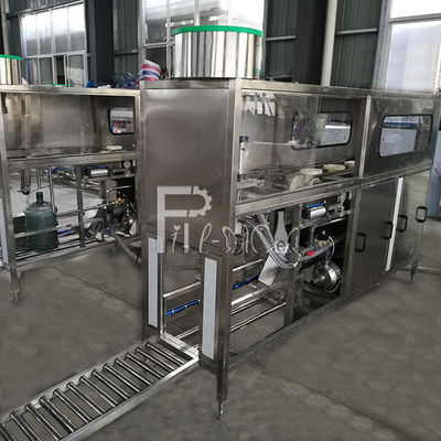 Makaralı Konveyör Çıkışı 120 BPH Varil Su Dolum Makinesi